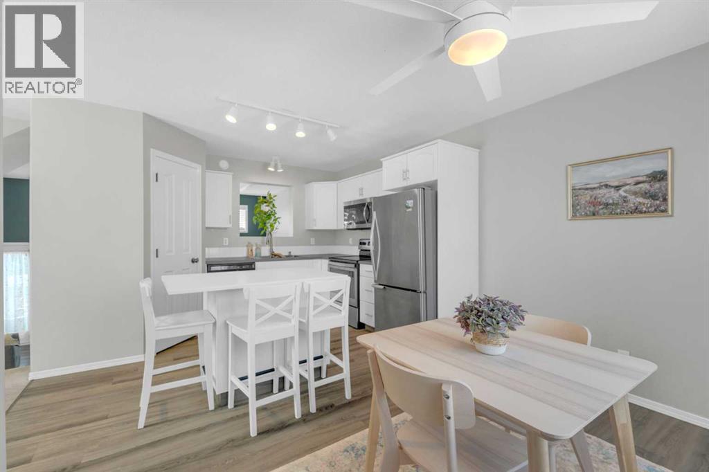 Photo 10 of 17 Kerry Wood Mews, Red Deer AB