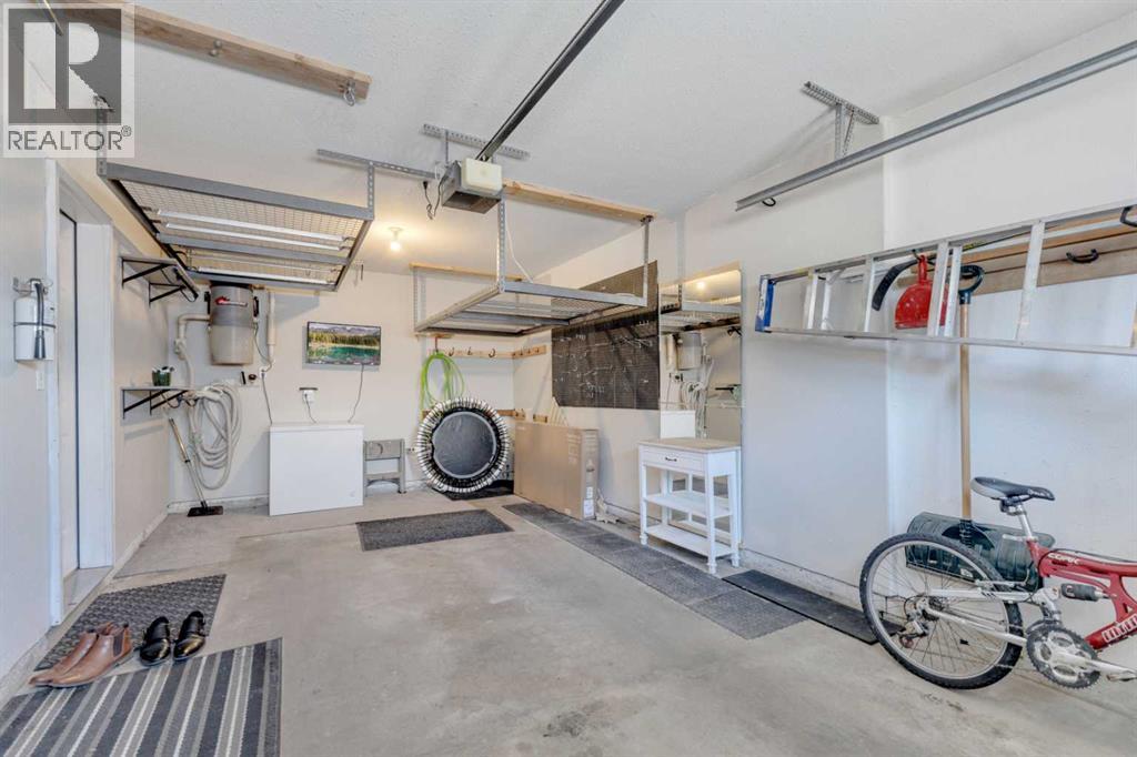 Photo 27 of 17 Kerry Wood Mews, Red Deer AB