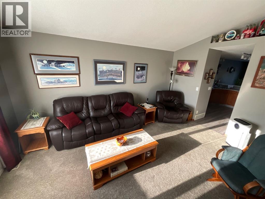 Photo 4 of 7564 59 Avenue, Red Deer AB