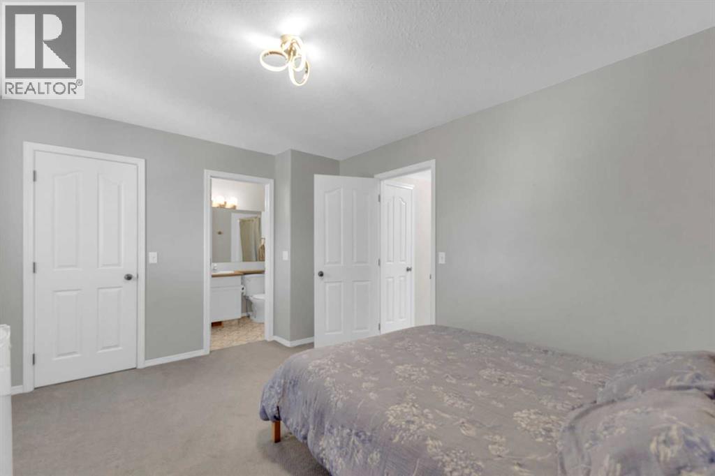Photo 16 of 17 Kerry Wood Mews, Red Deer AB