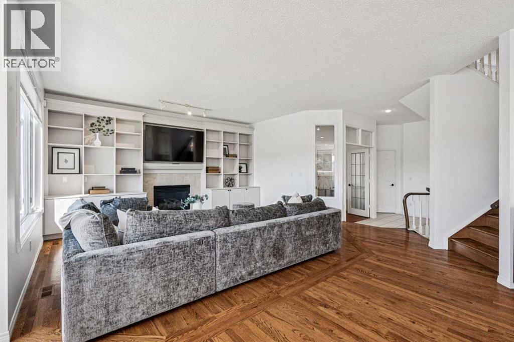 Photo 18 of 107 Valley Ridge Green Nw, Calgary AB