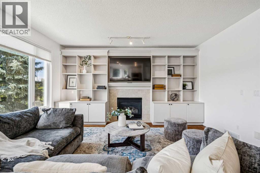 Photo 17 of 107 Valley Ridge Green Nw, Calgary AB