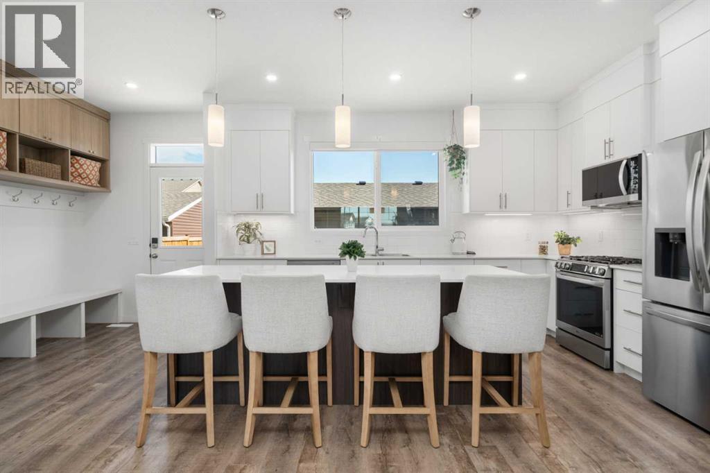 Photo 8 of 18 Sage Way, Okotoks AB