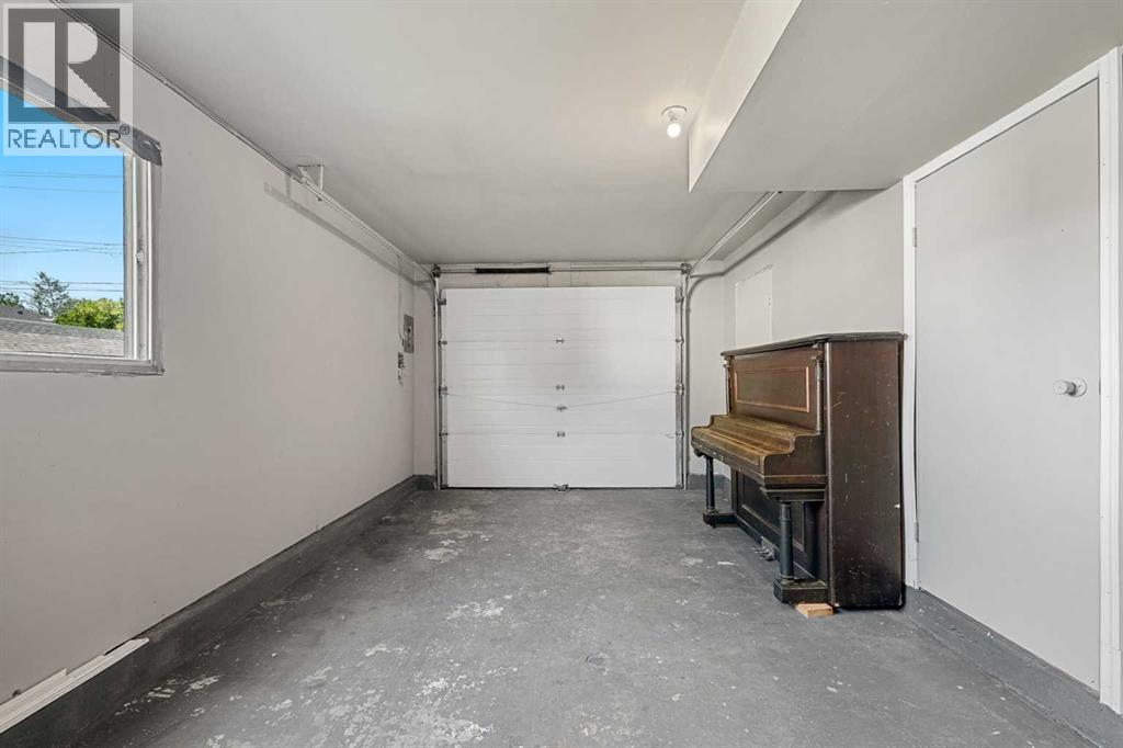 Photo 34 of 1640 15 Street Se, Calgary AB