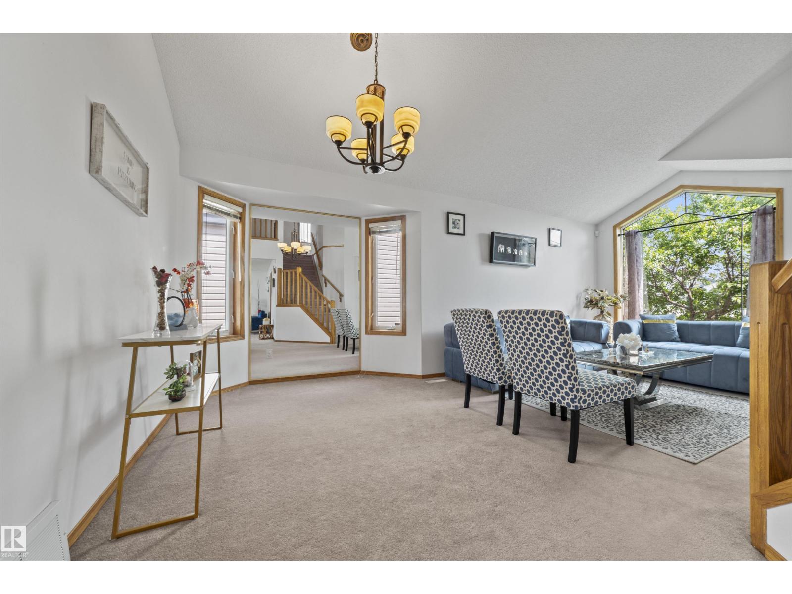 Photo 11 of 11346 173 Av Nw, Edmonton AB