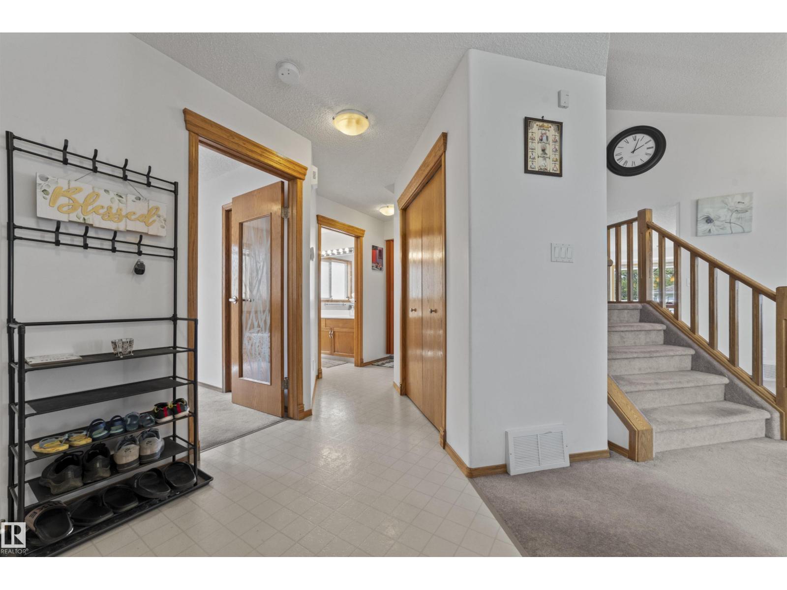 Photo 14 of 11346 173 Av Nw, Edmonton AB