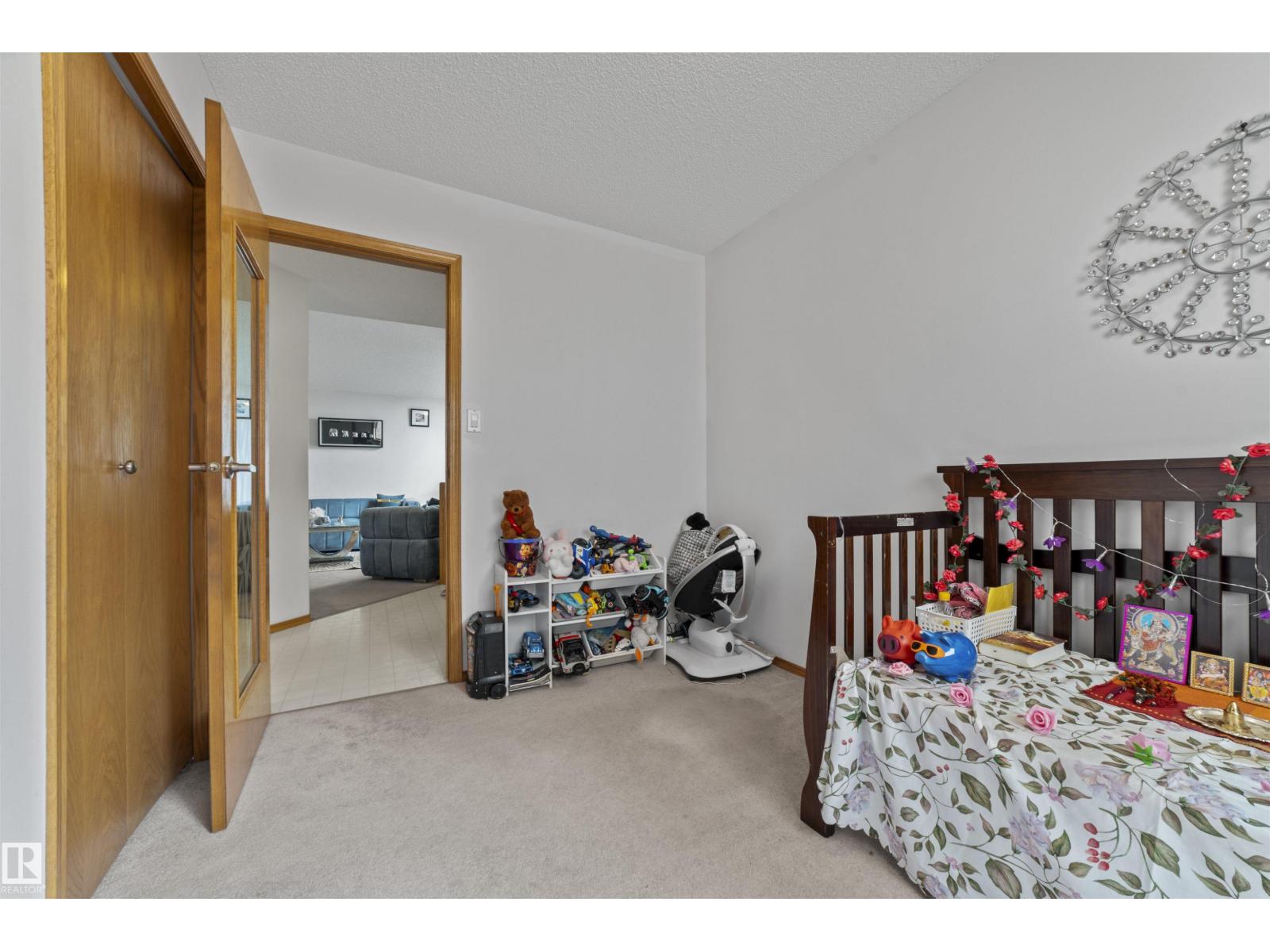 Photo 15 of 11346 173 Av Nw, Edmonton AB