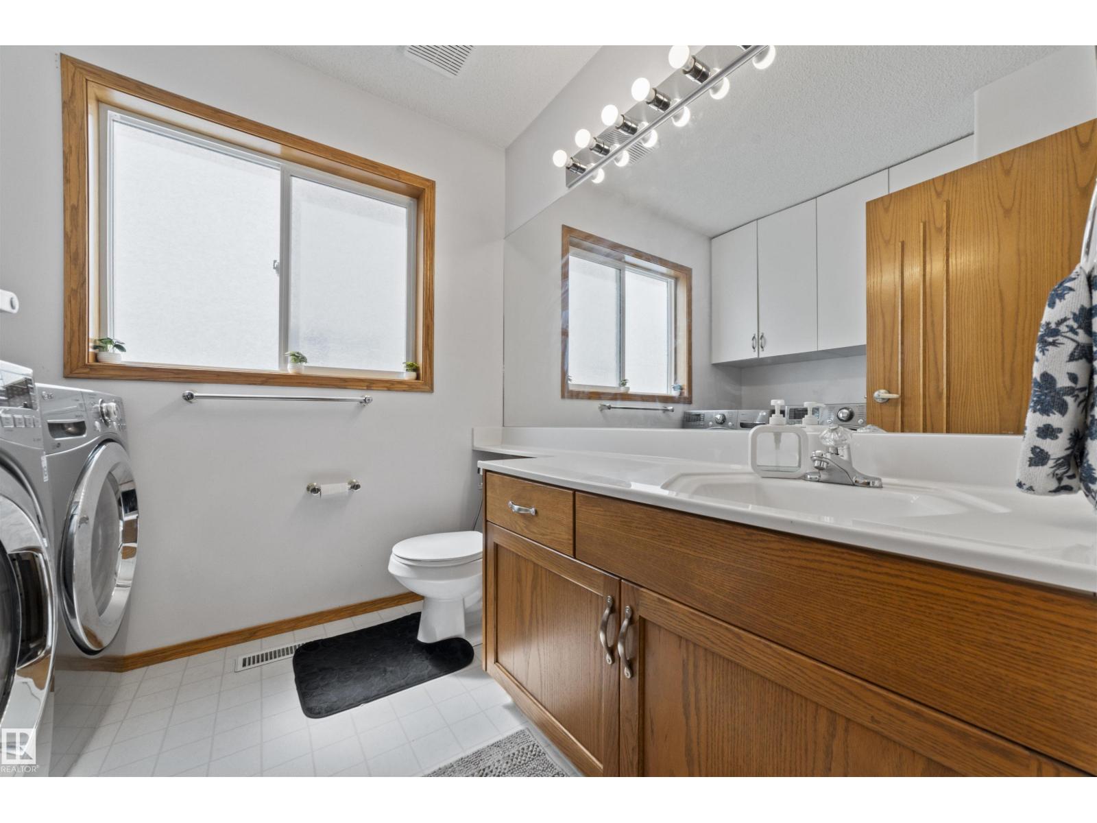 Photo 17 of 11346 173 Av Nw, Edmonton AB