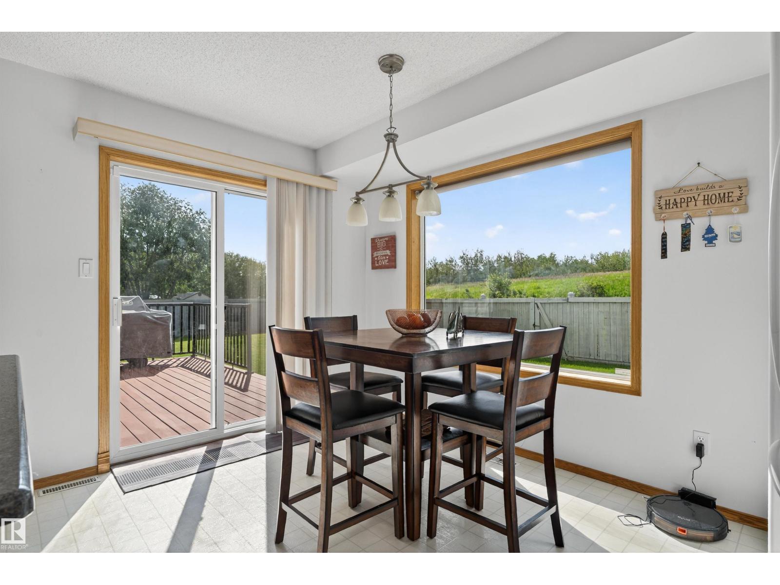 Photo 25 of 11346 173 Av Nw, Edmonton AB