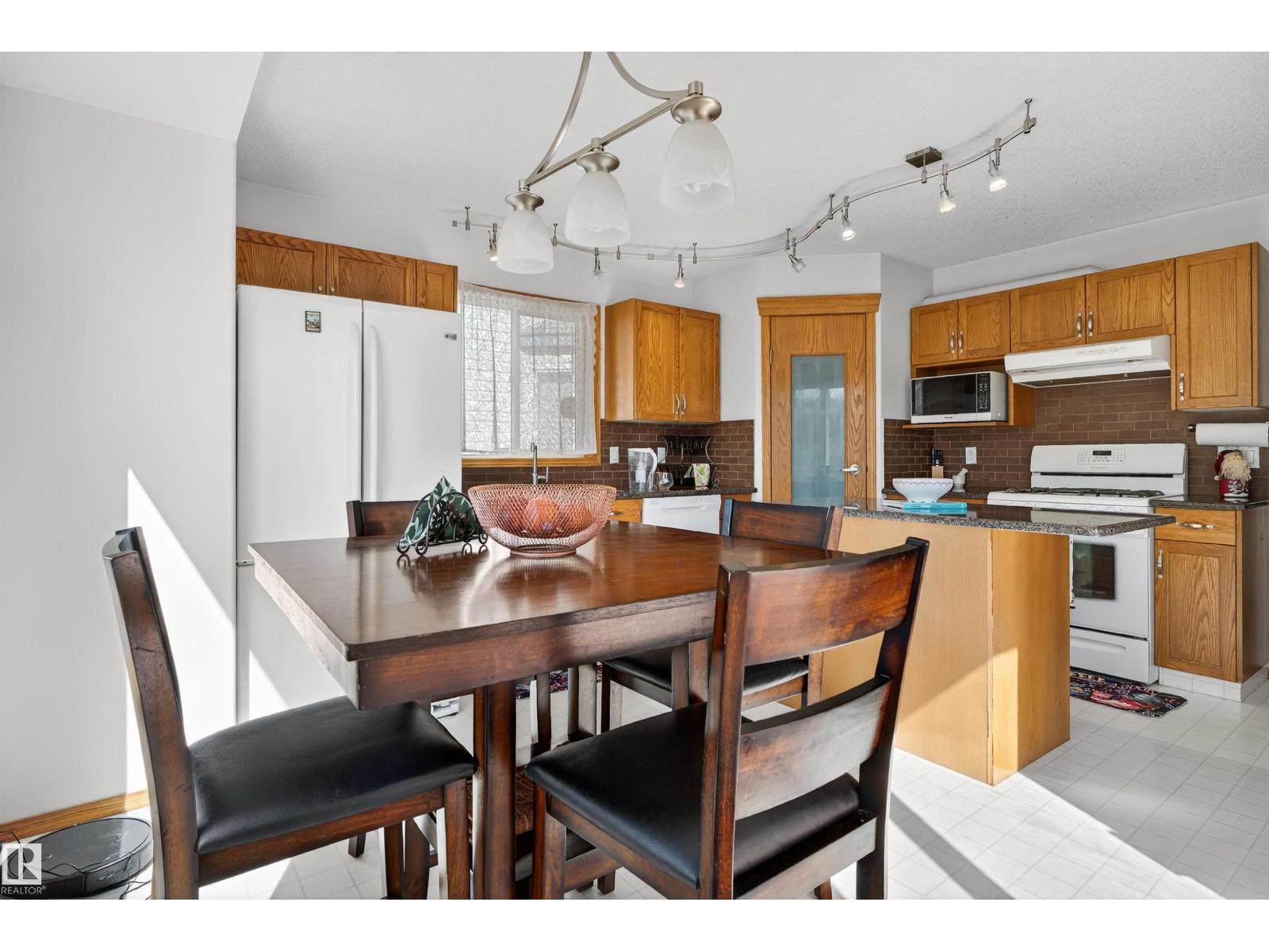 Photo 27 of 11346 173 Av Nw, Edmonton AB