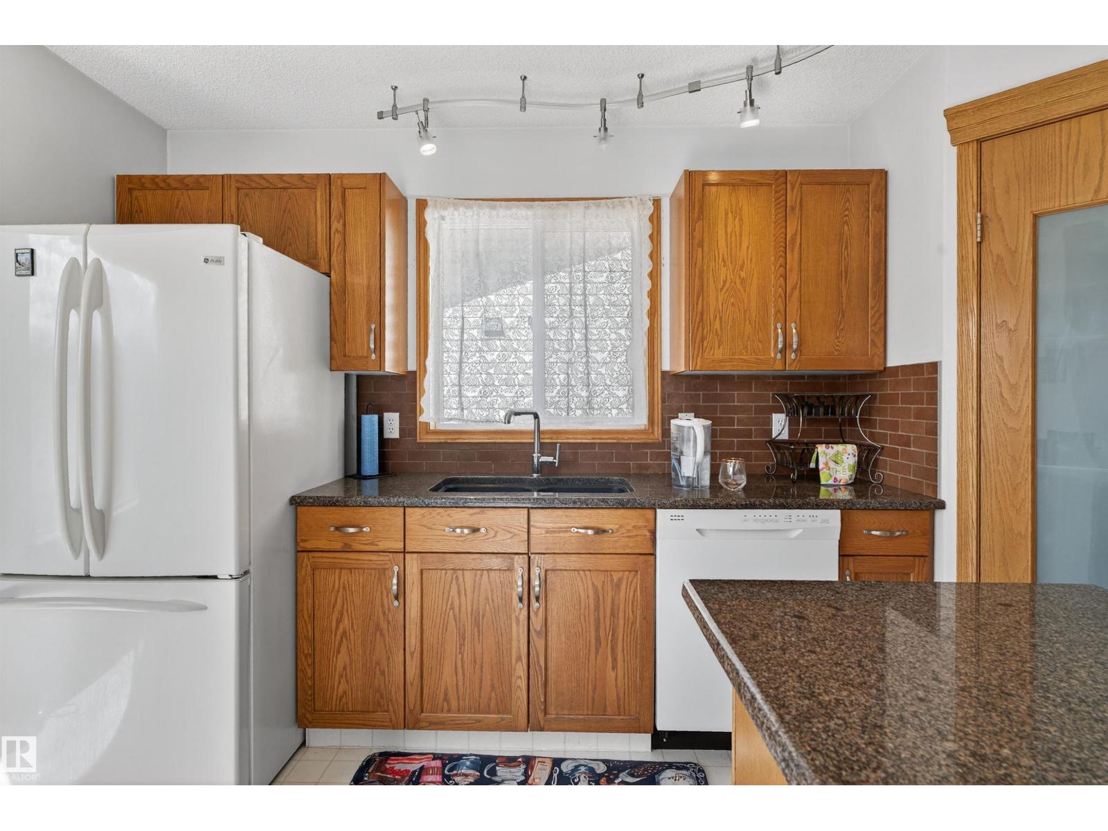 Photo 31 of 11346 173 Av Nw, Edmonton AB