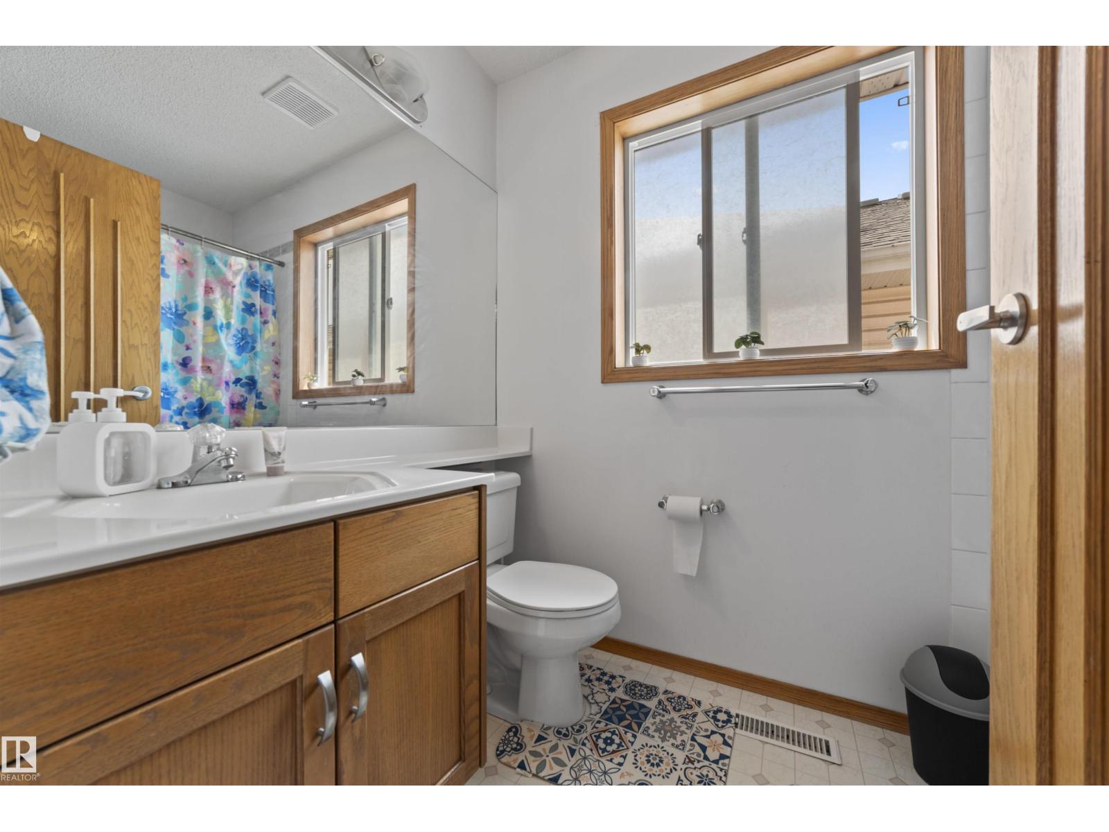 Photo 40 of 11346 173 Av Nw, Edmonton AB