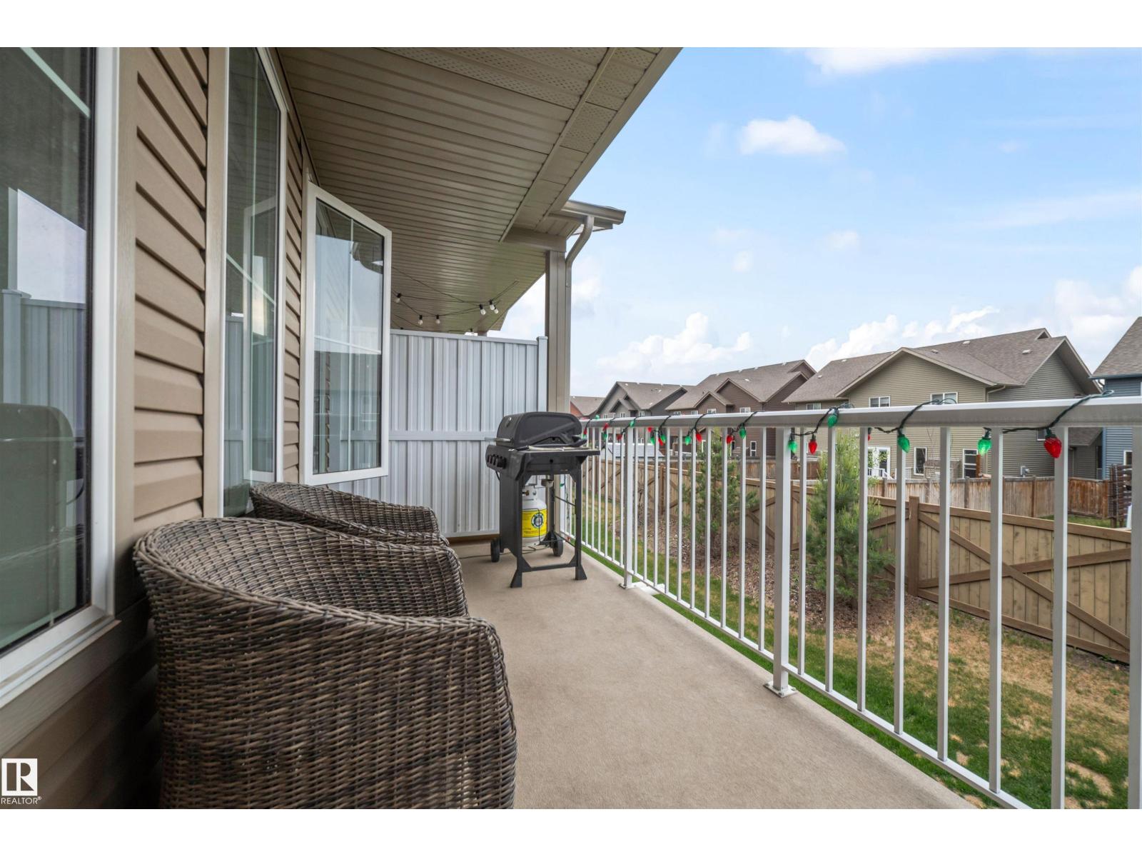Photo 14 of 32 1051 Graydon Hill Bv Sw, Edmonton AB