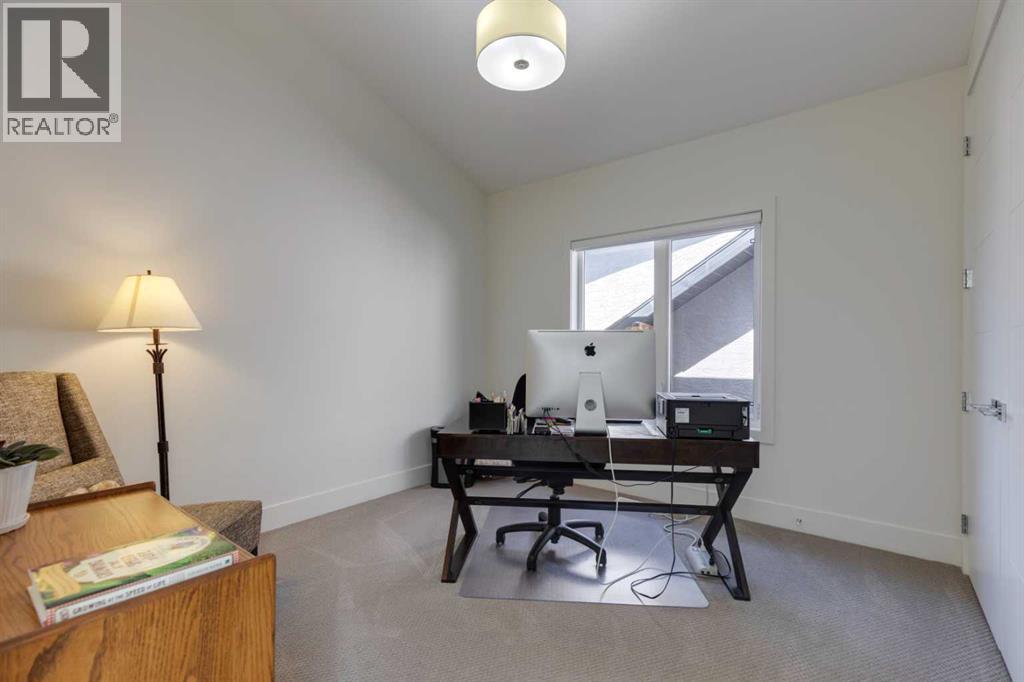 Photo 27 of 2415 31 Street Sw, Calgary AB