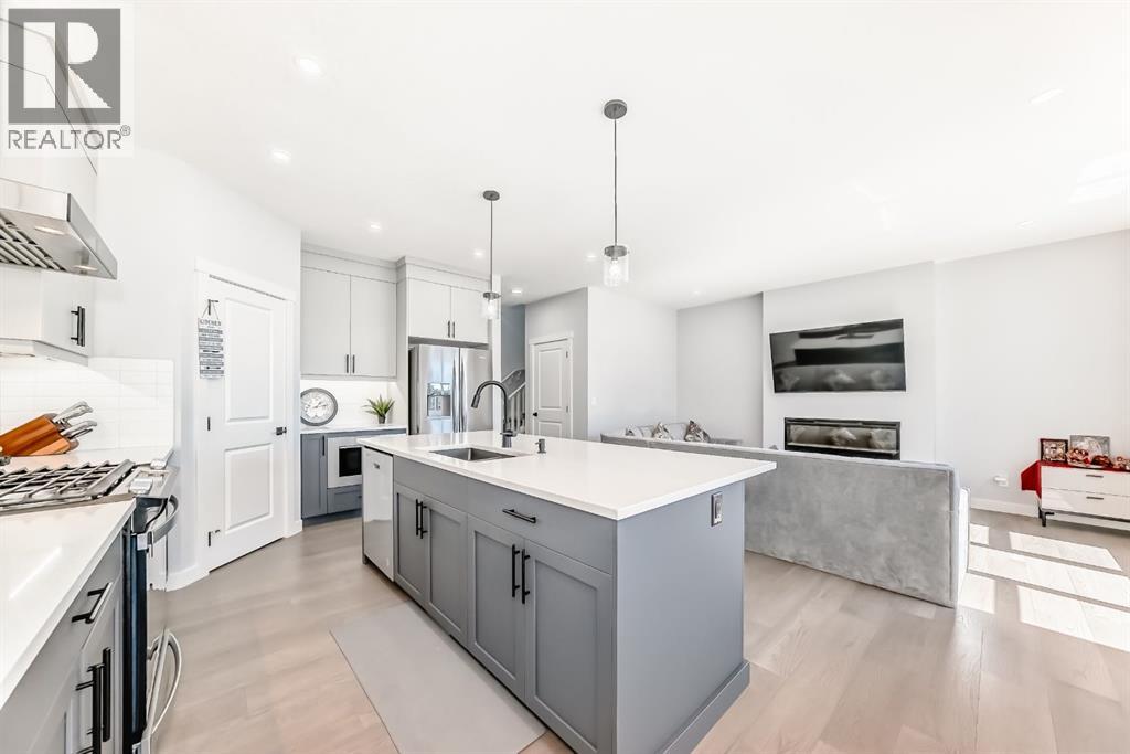 Photo 6 of 857 Midtown Drive Sw, Airdrie AB