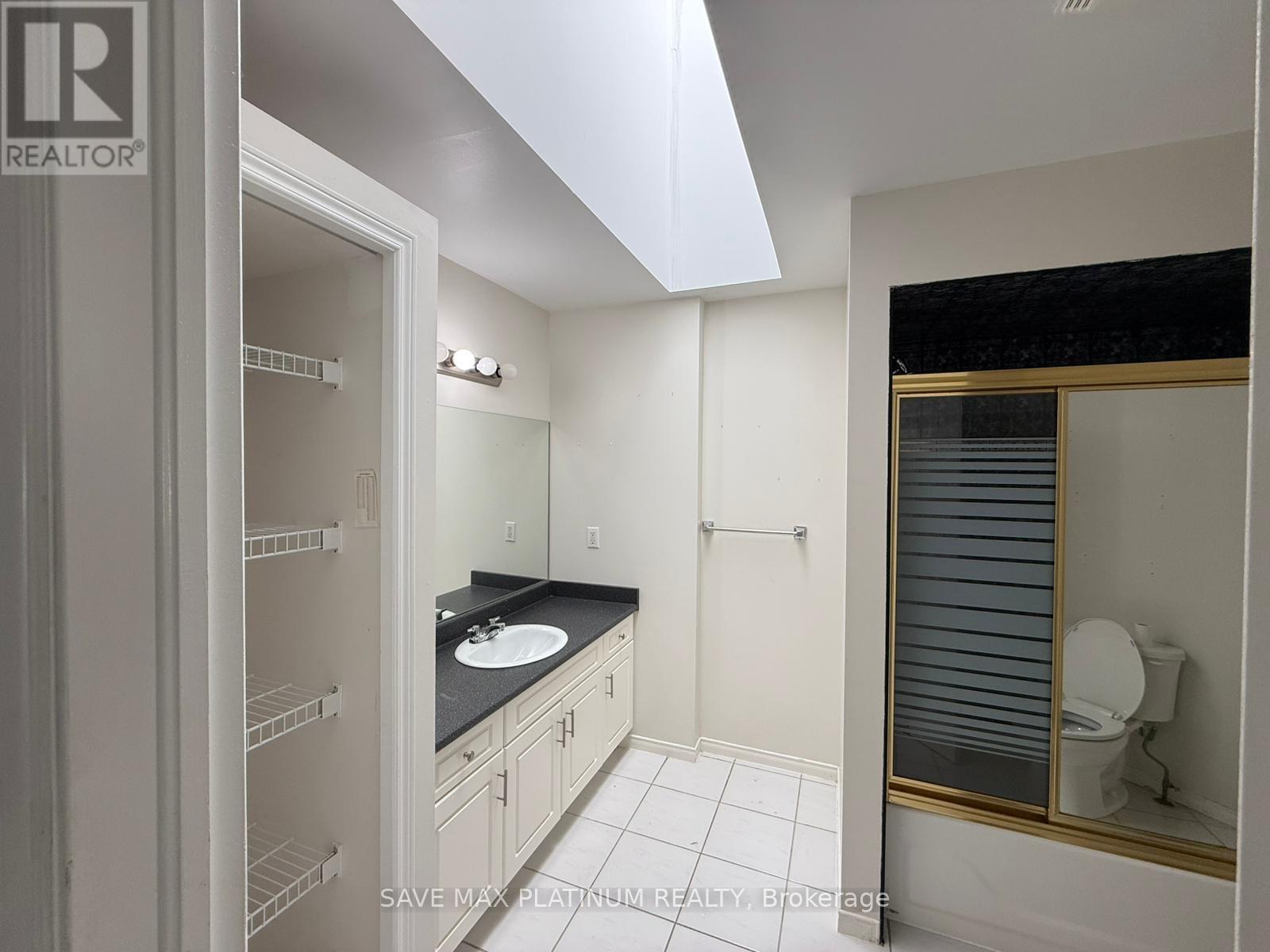 Photo 2 of 4276 Providence Crescent, Windsor ON