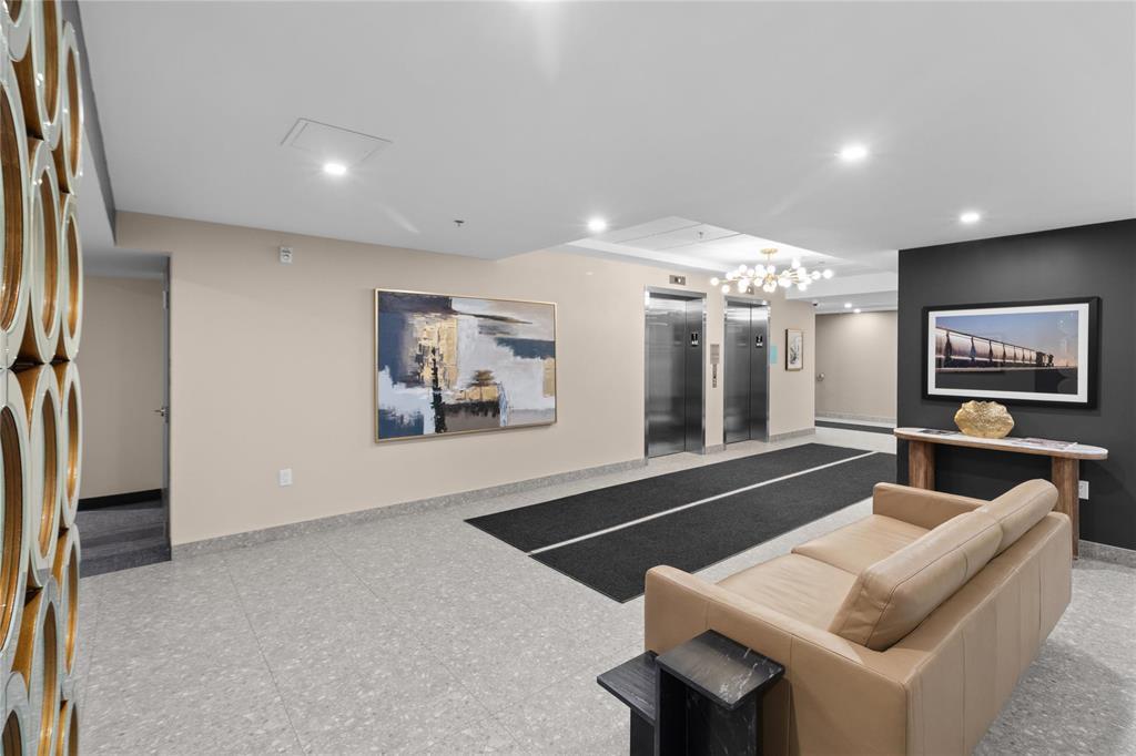 Photo 8 of 306 635 Ballantrae Drive, Winnipeg MB