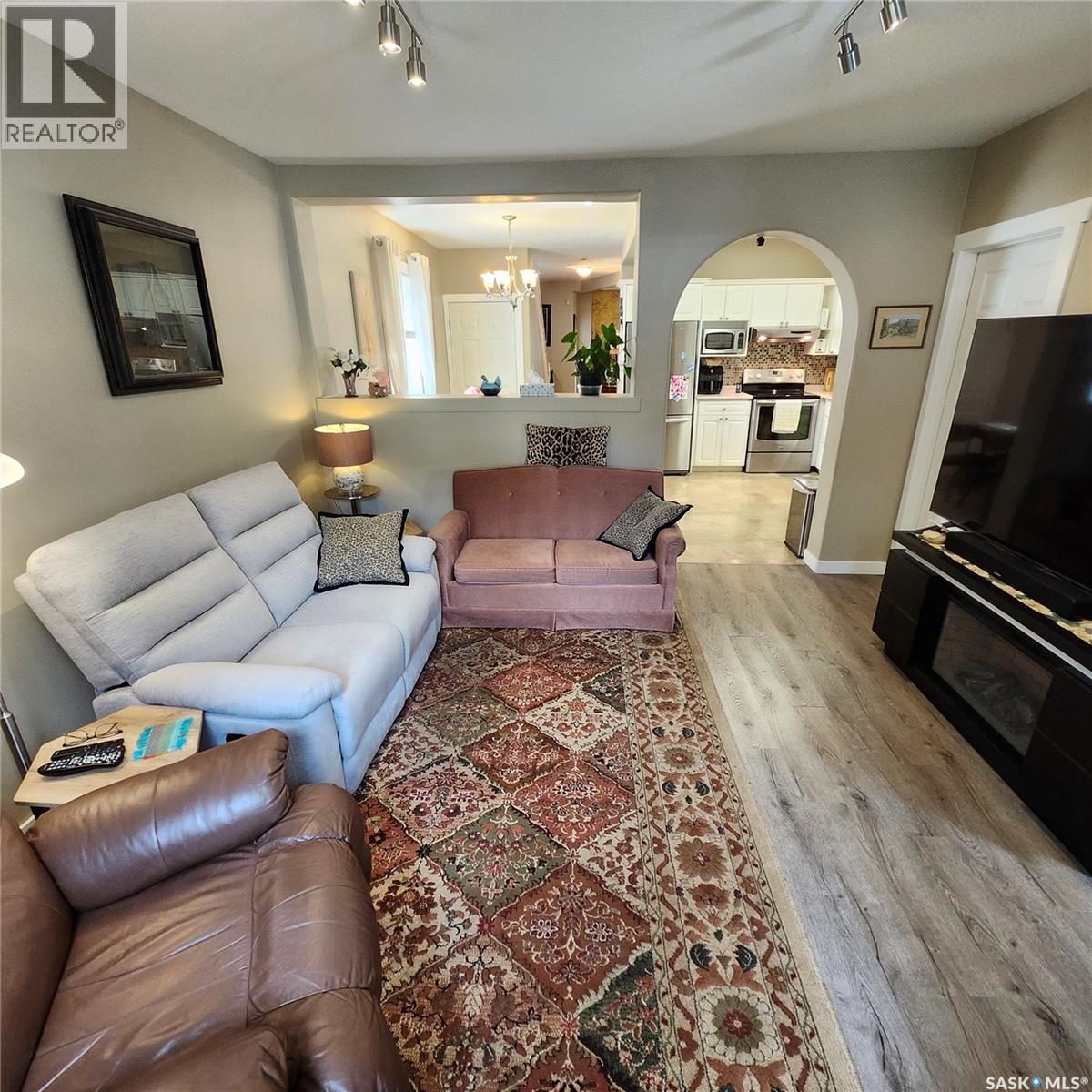 Photo 23 of 430 3rd Avenue N, Saskatoon SK