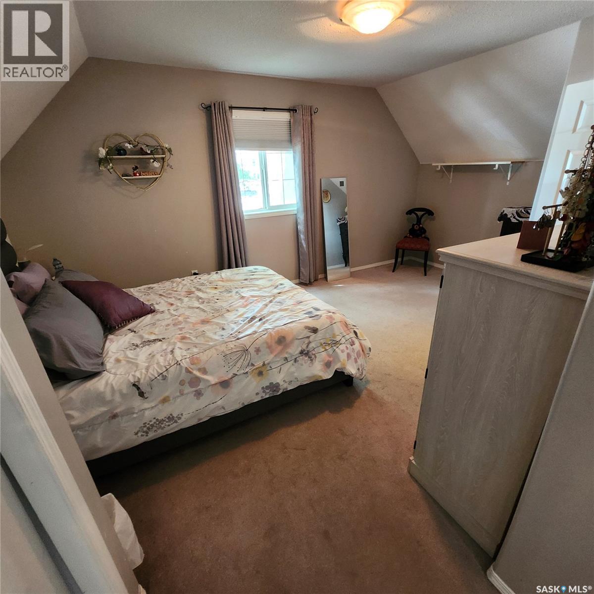 Photo 35 of 430 3rd Avenue N, Saskatoon SK