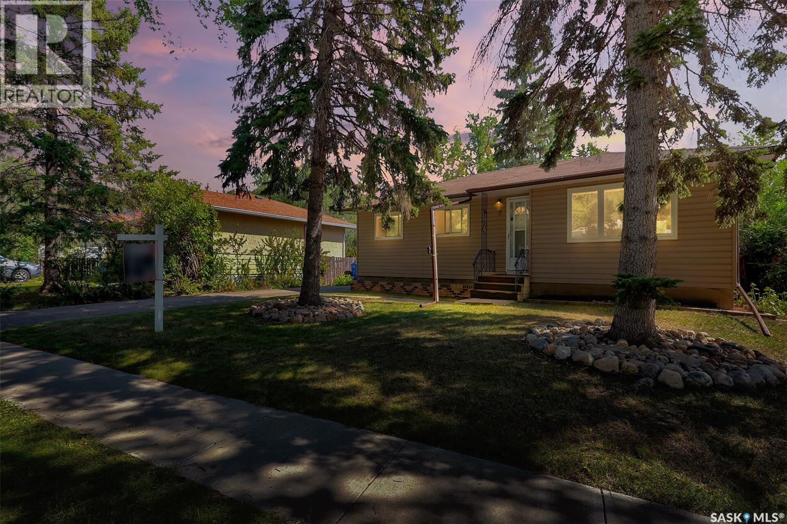 Photo 5 of 9 Lake Street, Regina SK