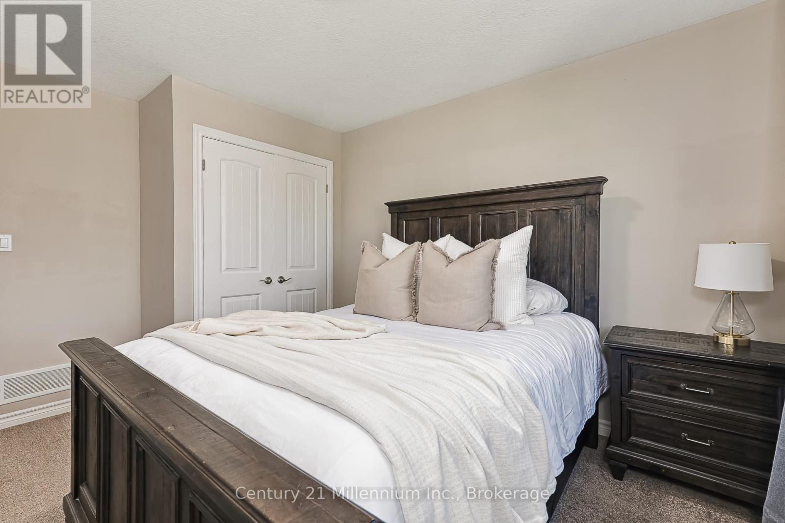 Photo 26 of 133 Conservation Way, Collingwood ON