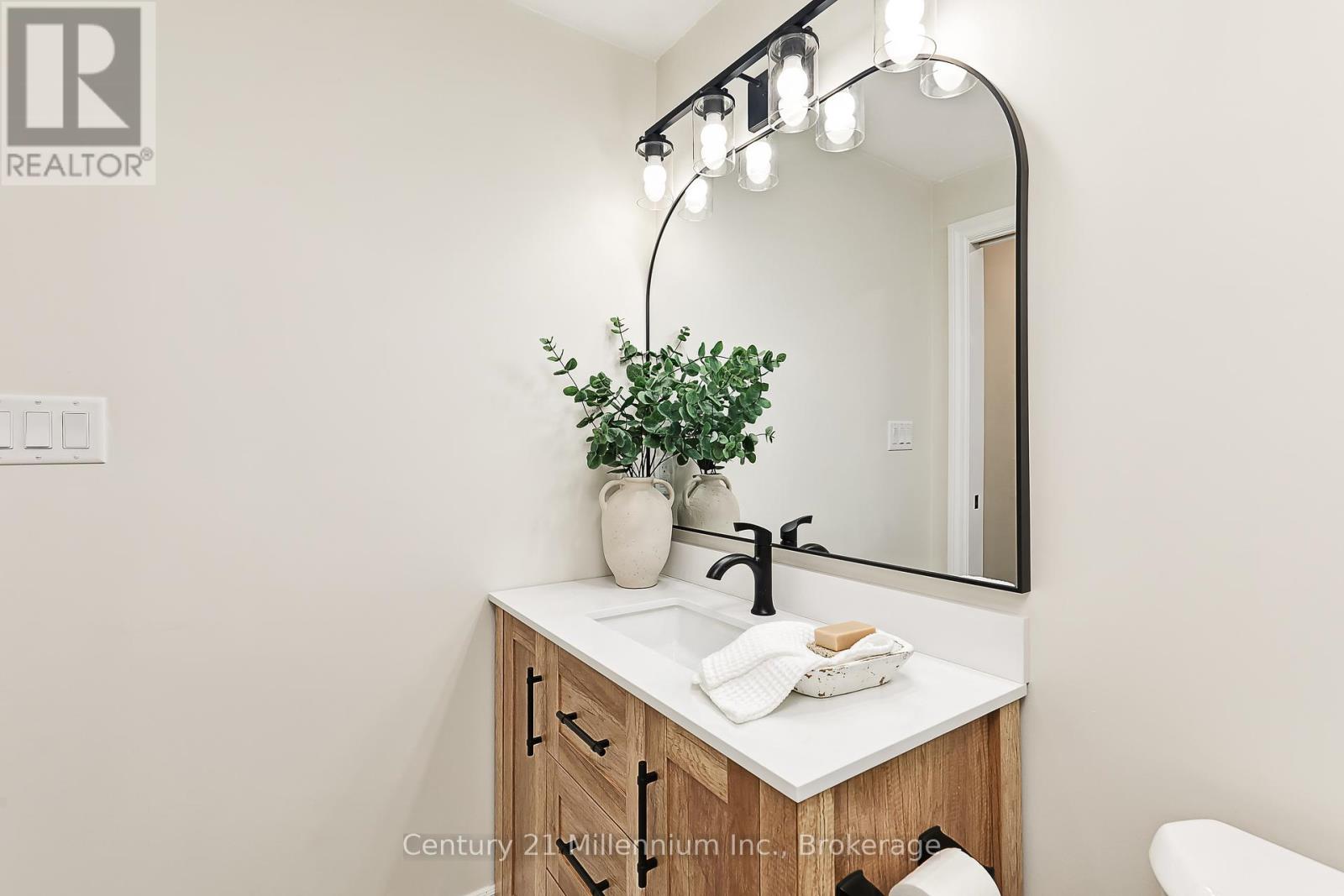 Photo 30 of 133 Conservation Way, Collingwood ON