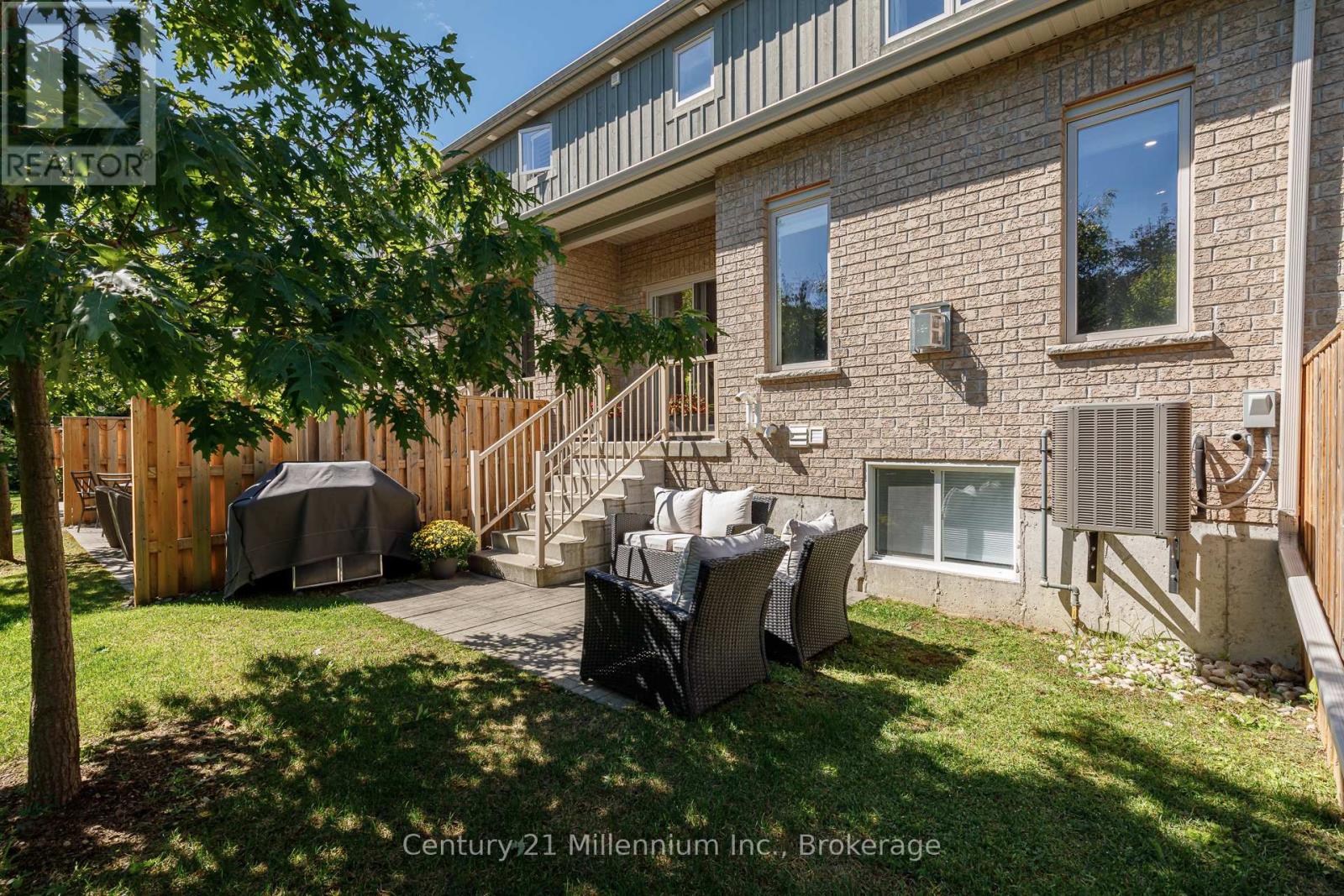 Photo 38 of 133 Conservation Way, Collingwood ON