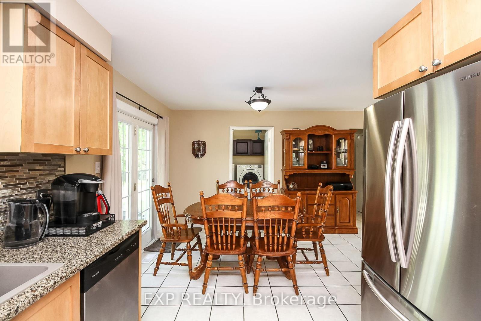 Photo 12 of 9 Birdie Court, Wasaga Beach ON