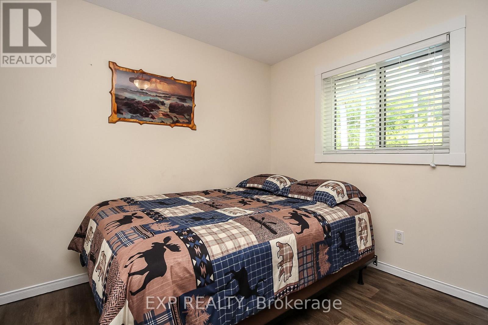 Photo 14 of 9 Birdie Court, Wasaga Beach ON