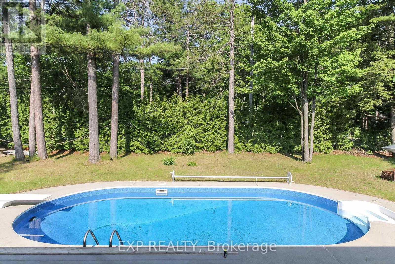 Photo 22 of 9 Birdie Court, Wasaga Beach ON