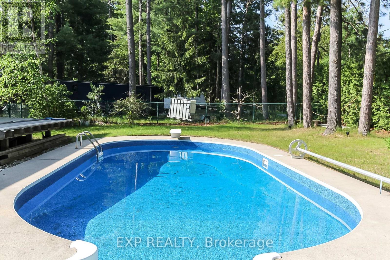 Photo 24 of 9 Birdie Court, Wasaga Beach ON