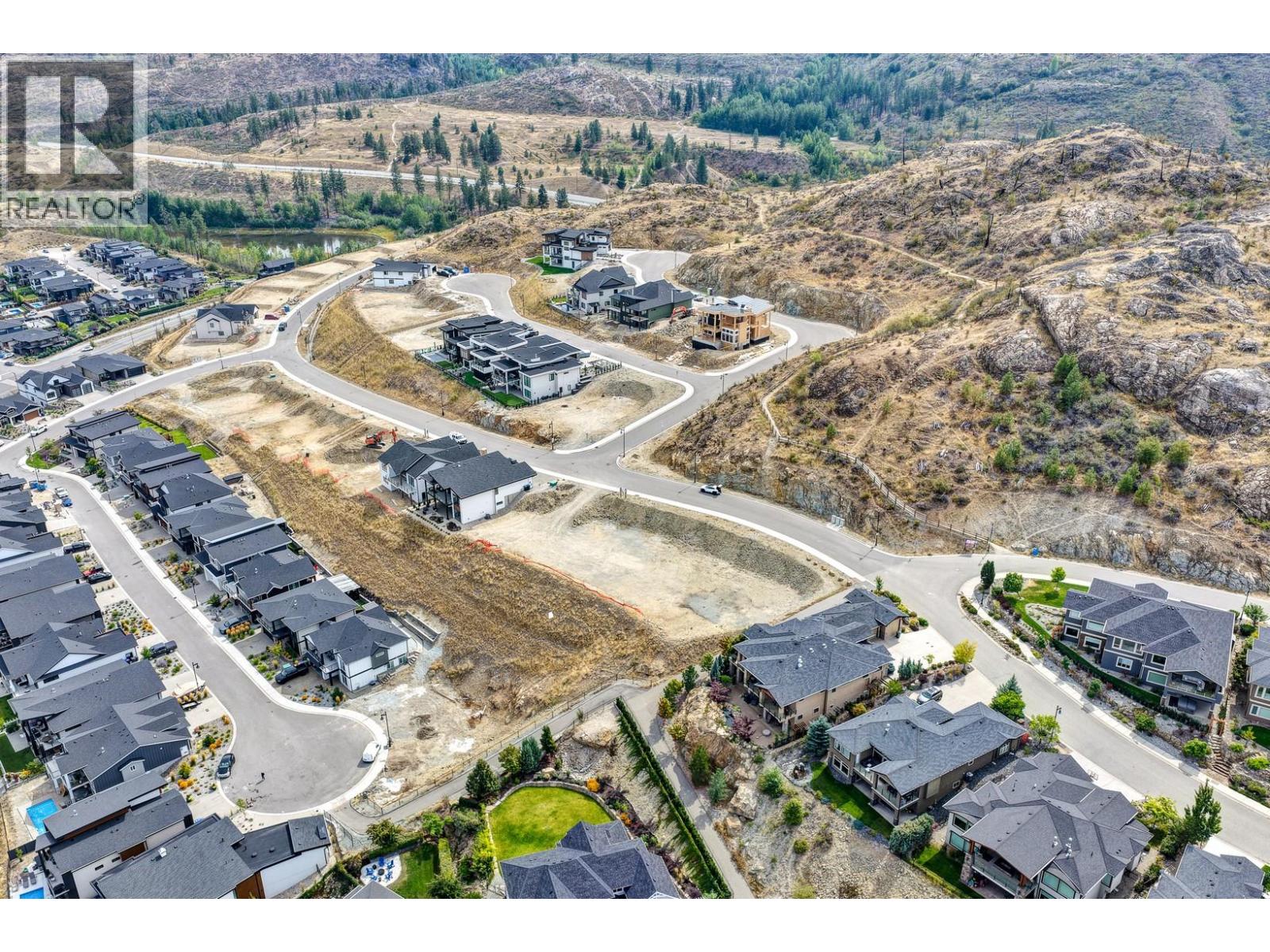 Photo 16 of 1060 Heweston Avenue, Kelowna BC