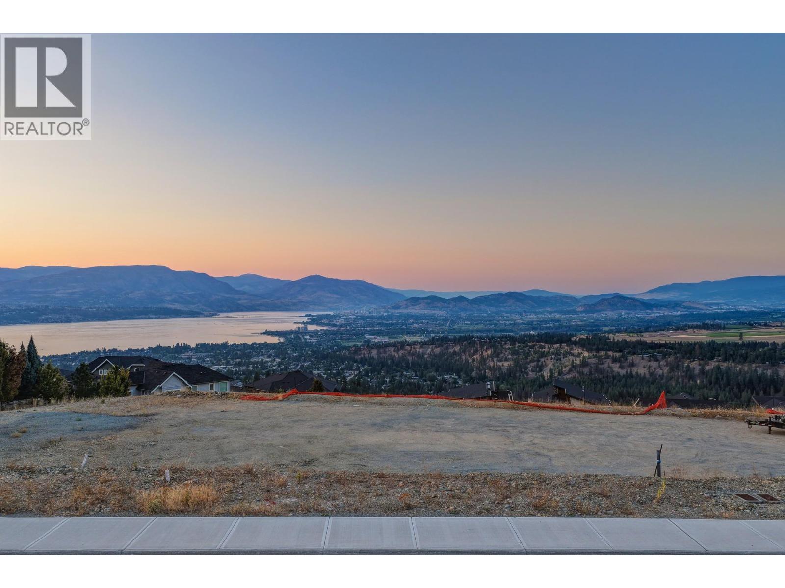Photo 18 of 1060 Heweston Avenue, Kelowna BC