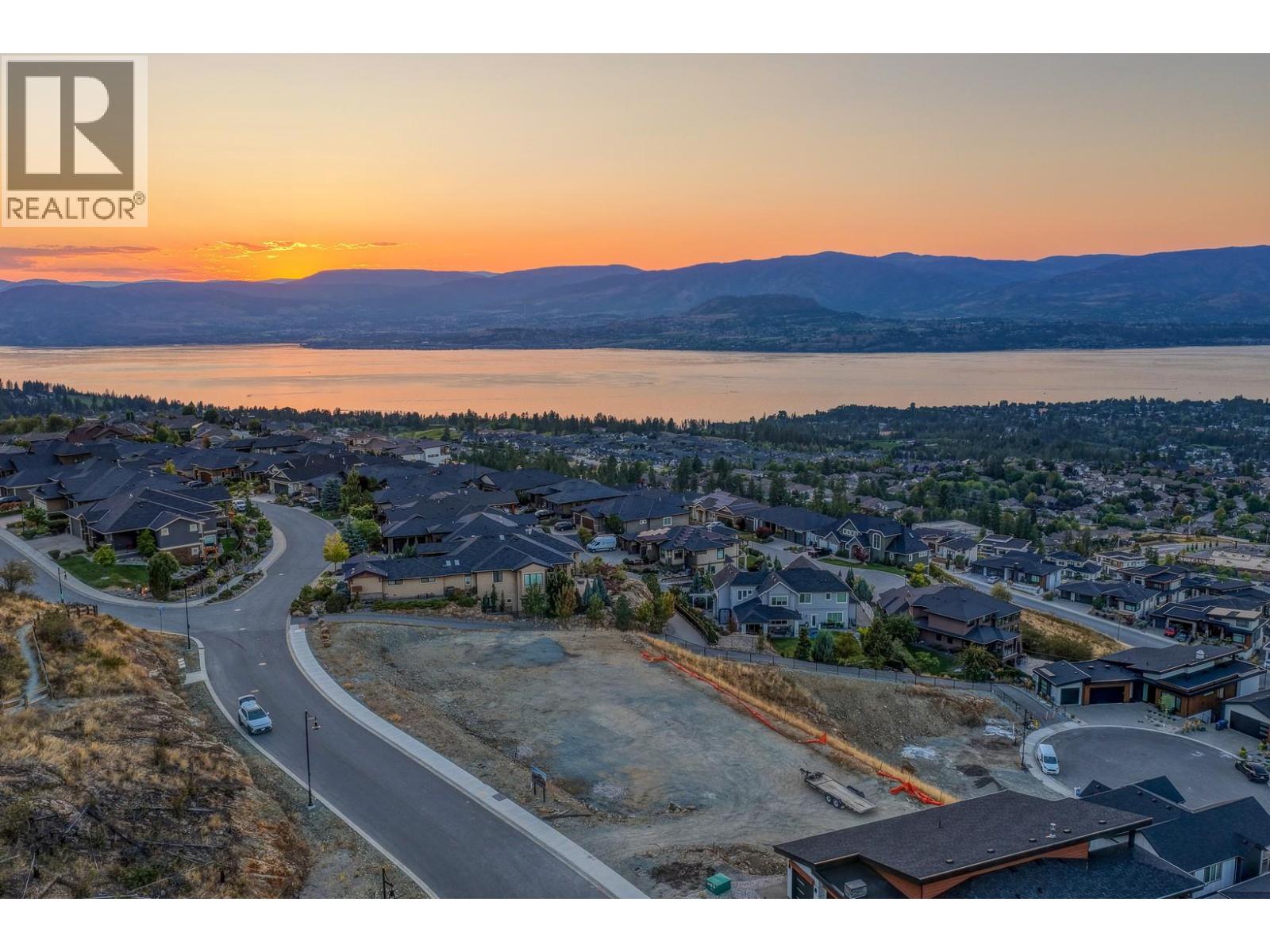 Photo 19 of 1060 Heweston Avenue, Kelowna BC
