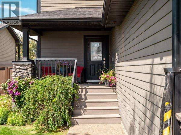 Photo 2 of 2546 Aspen Drive, Coaldale AB