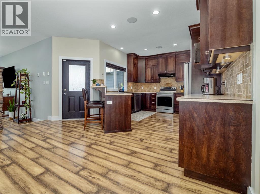 Photo 3 of 2546 Aspen Drive, Coaldale AB