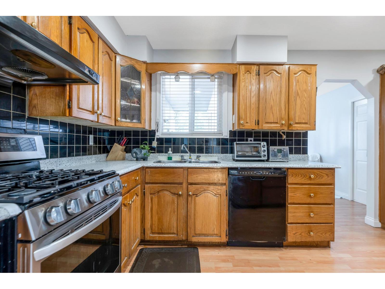 Photo 10 of 7901 116 Street, Delta BC
