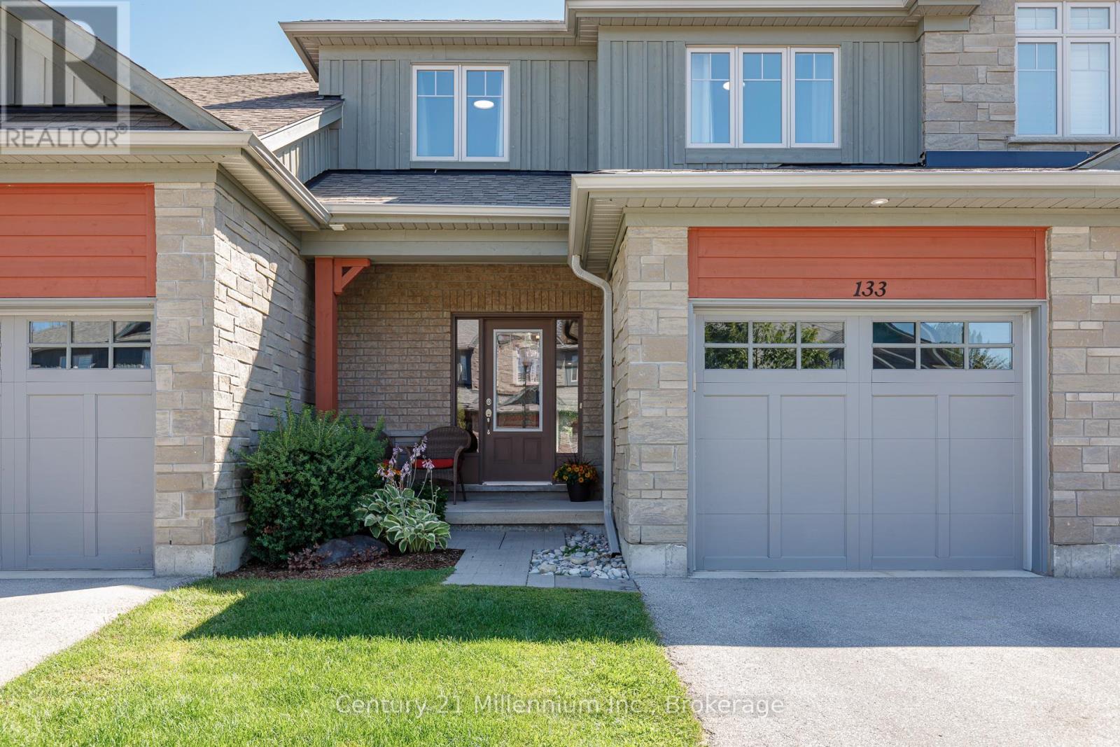 Photo 2 of 133 Conservation Way, Collingwood ON