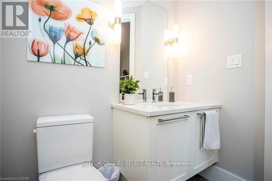 Photo 3 of 208 1705 Fiddlehead Place, London North ON