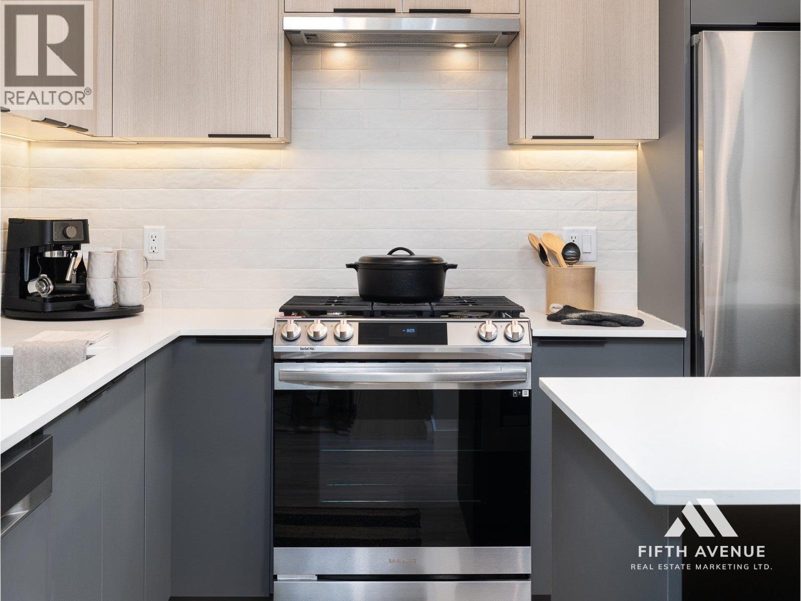 Photo 6 of 306 111 Buller Street, Port Moody BC