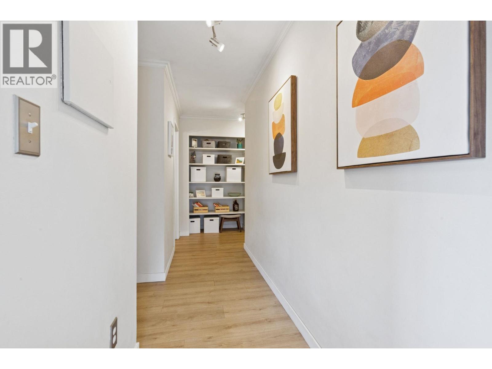 Photo 10 of 302 550 E 7th Avenue, Vancouver BC