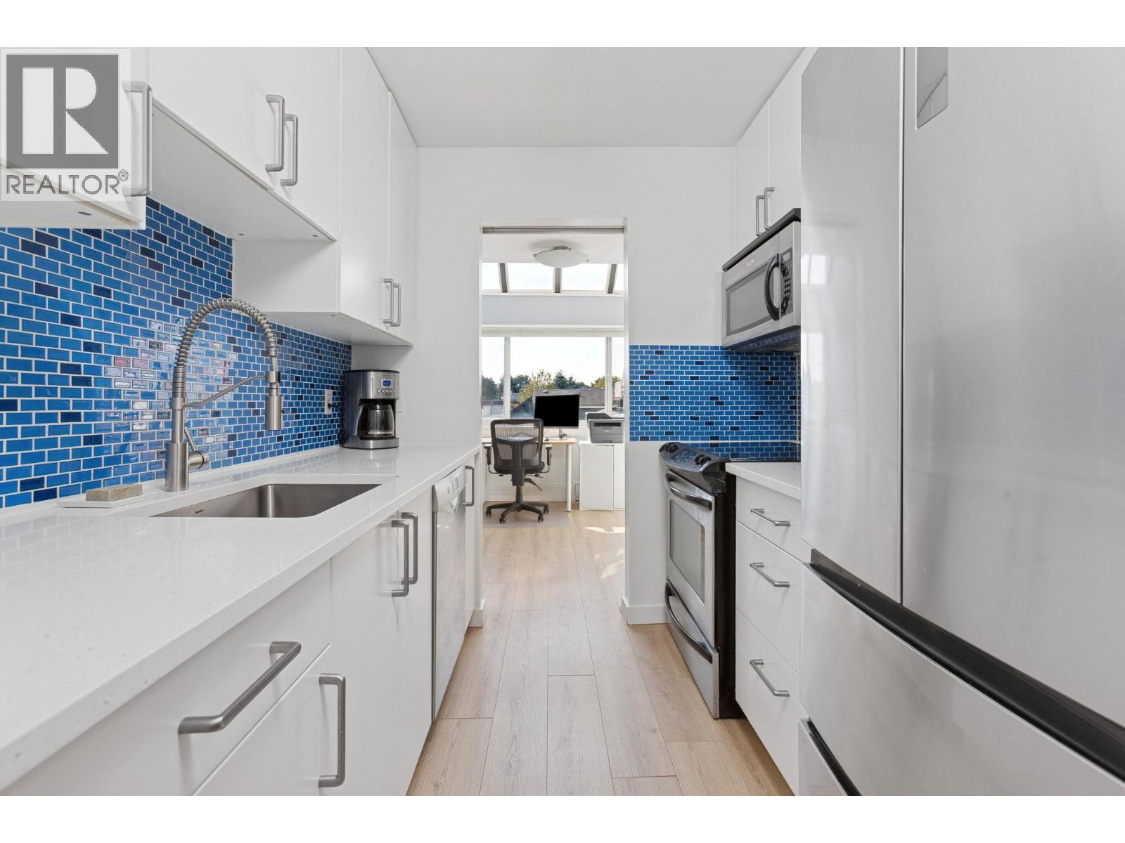 Photo 8 of 302 550 E 7th Avenue, Vancouver BC