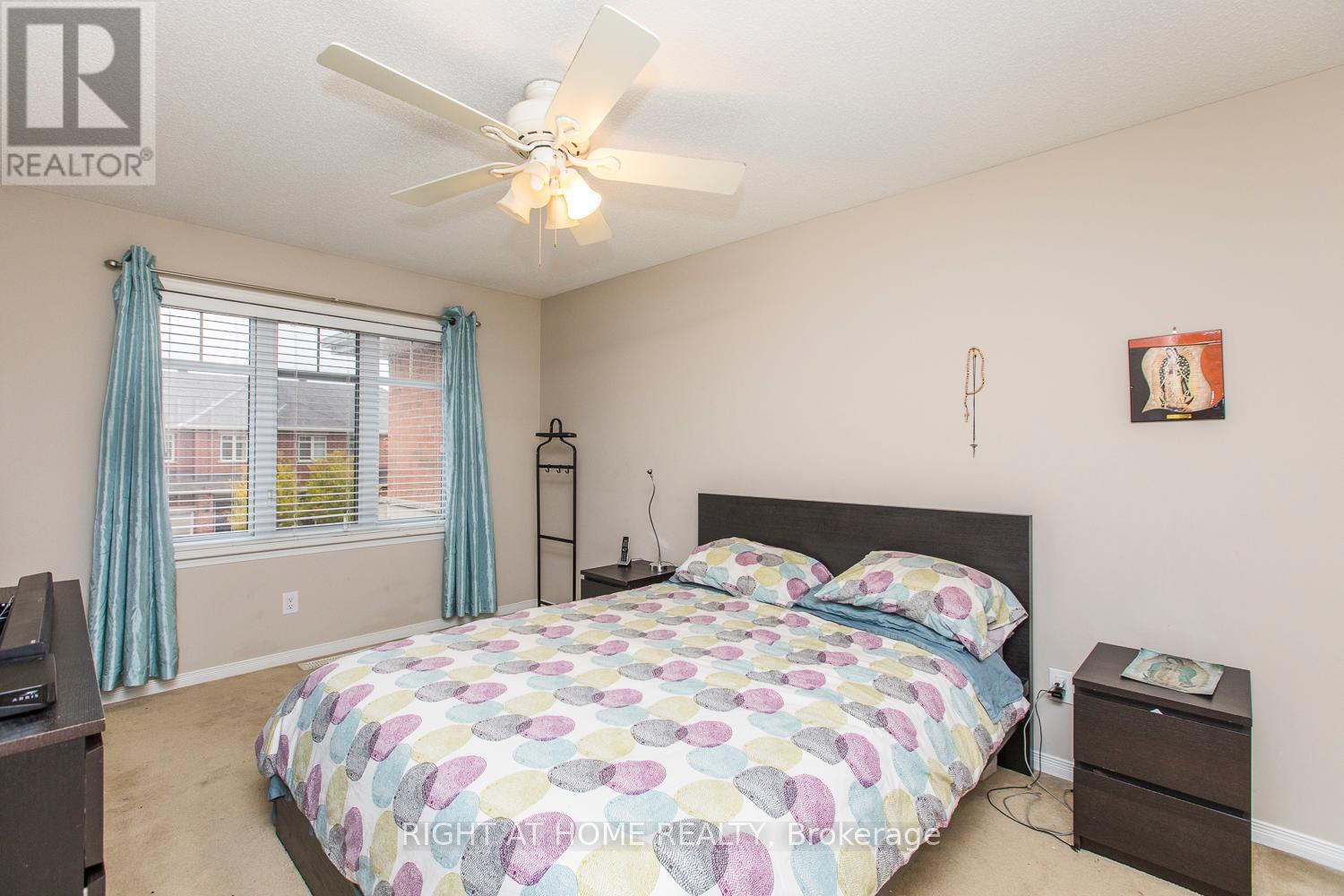 Photo 14 of 241 Badgeley Avenue, Ottawa ON