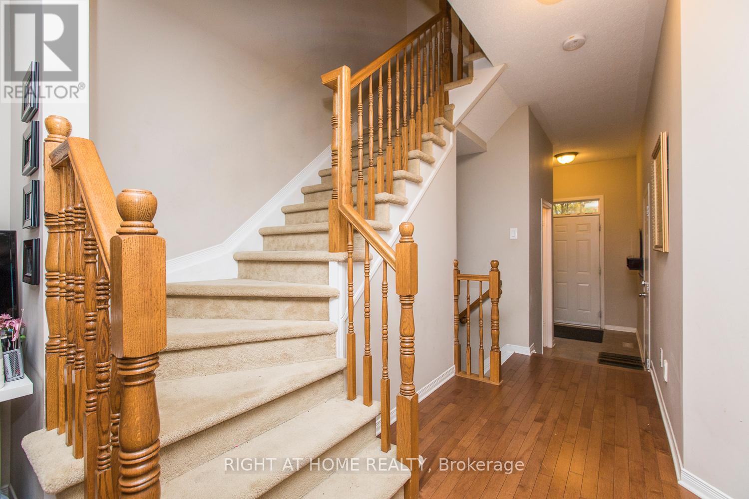 Photo 6 of 241 Badgeley Avenue, Ottawa ON