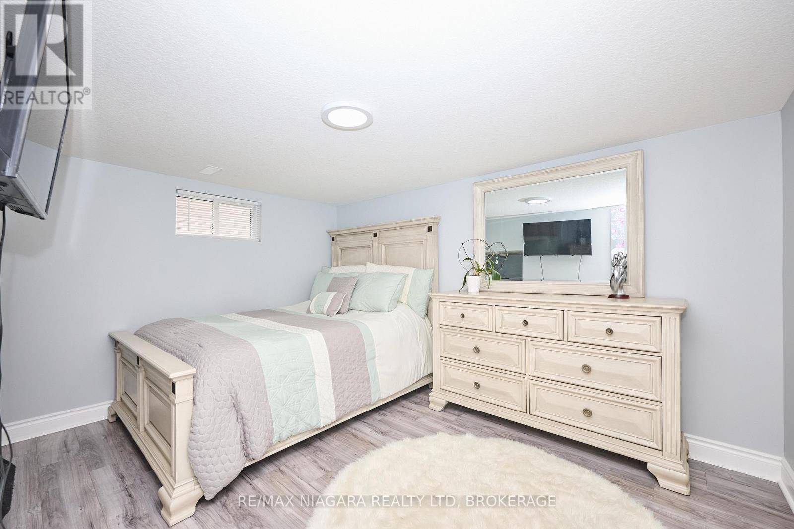 Photo 20 of 5667 Montrose Road, Niagara Falls ON