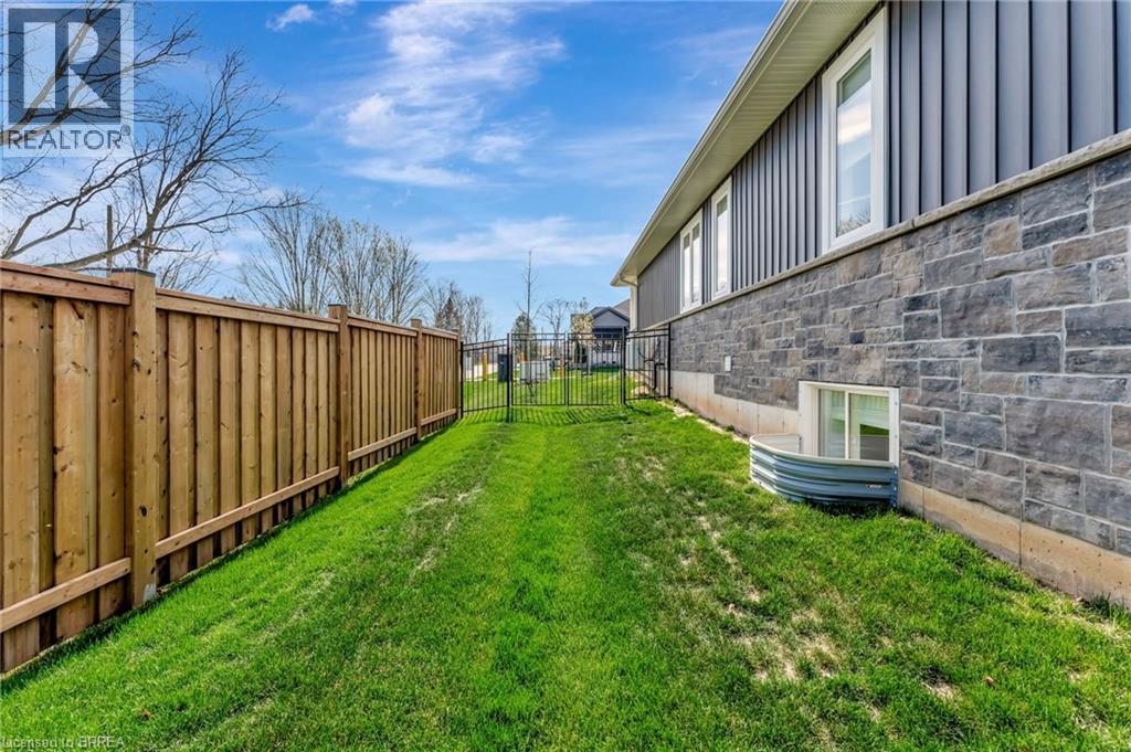Photo 40 of 68 Cedar Street Unit 12, Paris ON