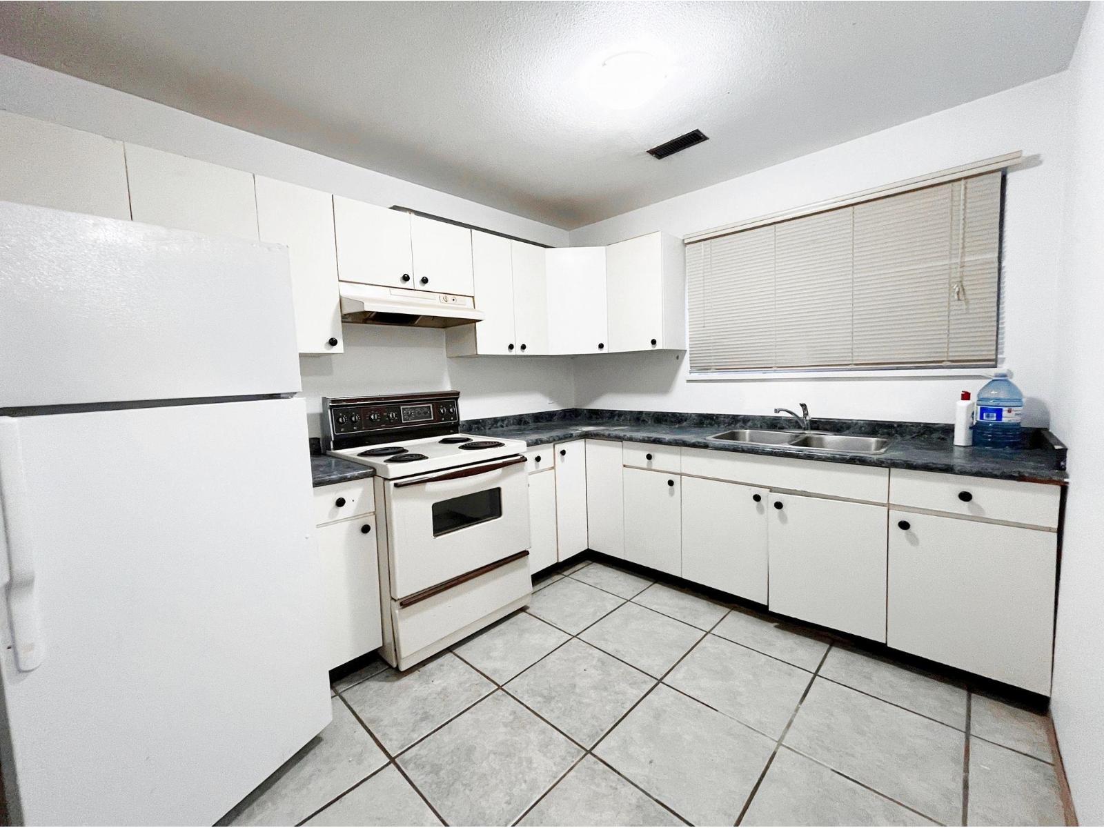 Photo 13 of 9256 117 Street, Delta BC