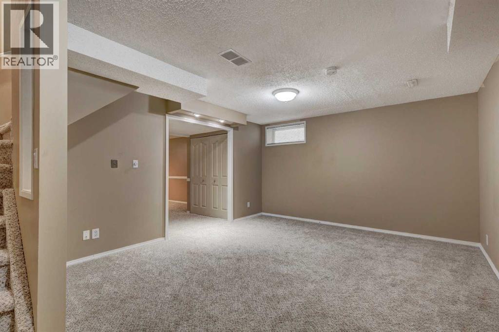 Single Family House for Sale in  Prestwick Park SE McKenzie Towne Calgary 