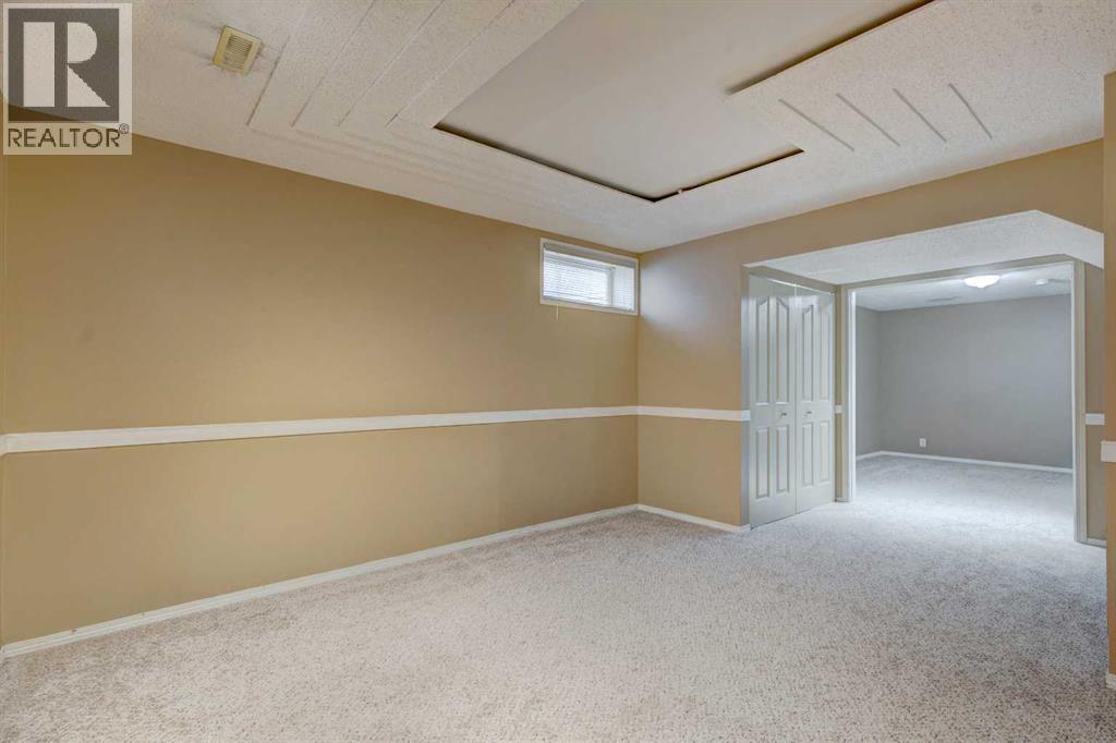 Single Family House for Sale in  Prestwick Park SE McKenzie Towne Calgary 