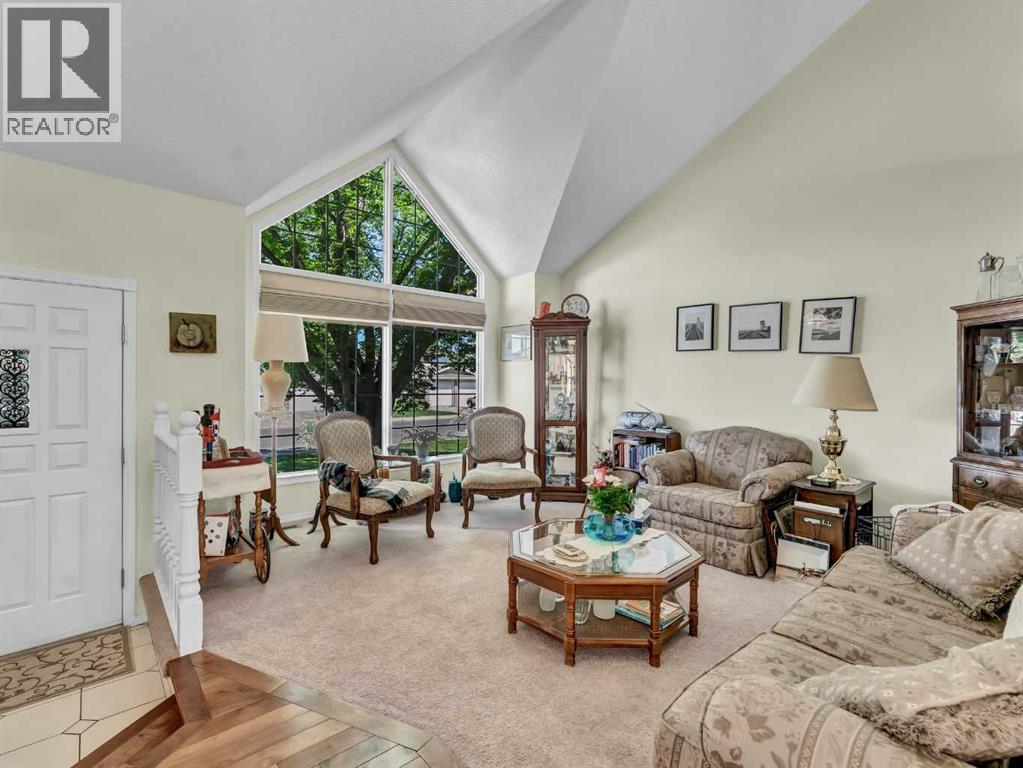 Photo 12 of 451 Sprague Way Se, Medicine Hat AB